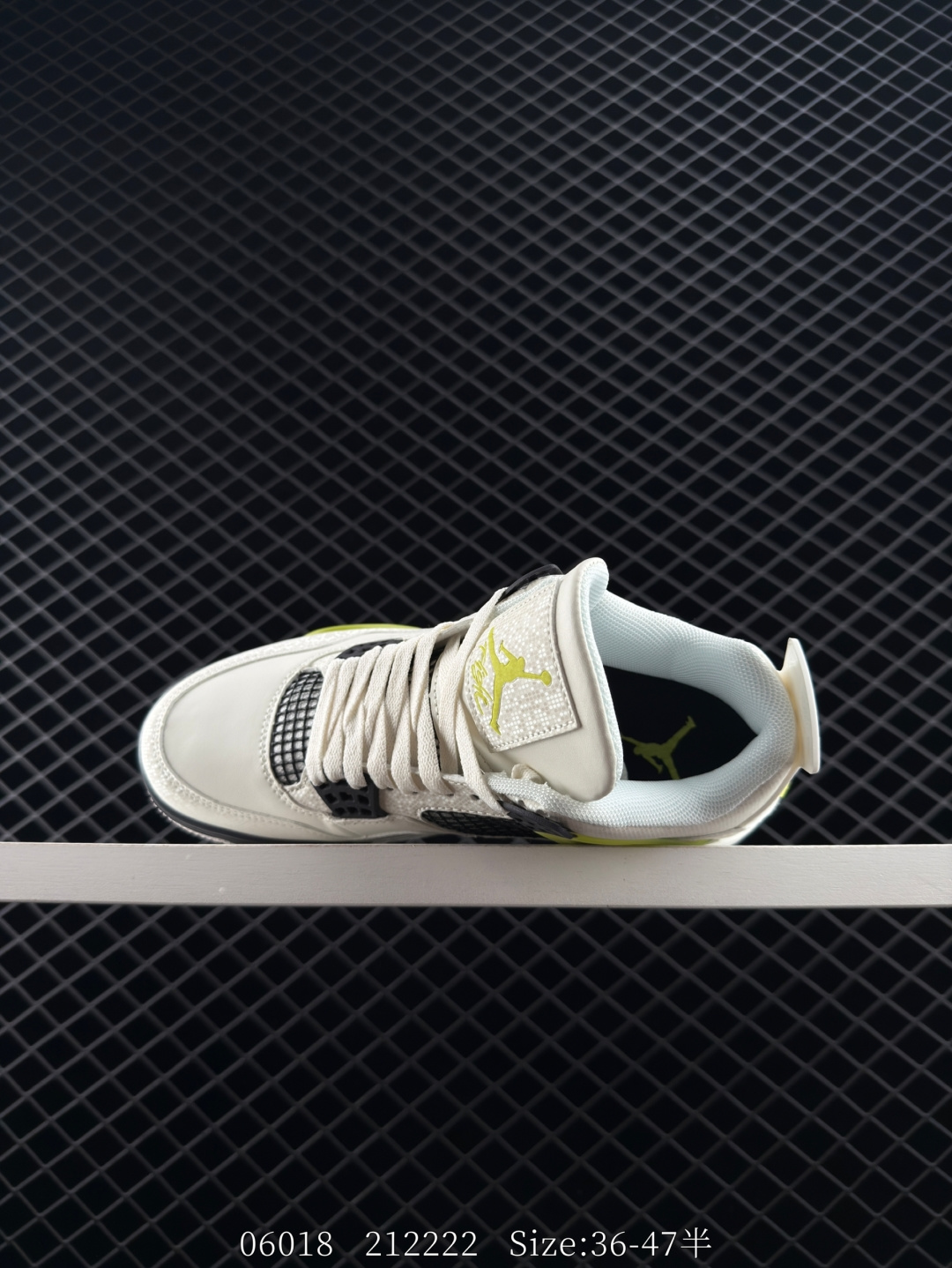 Nike Air Jordan 4 Retro